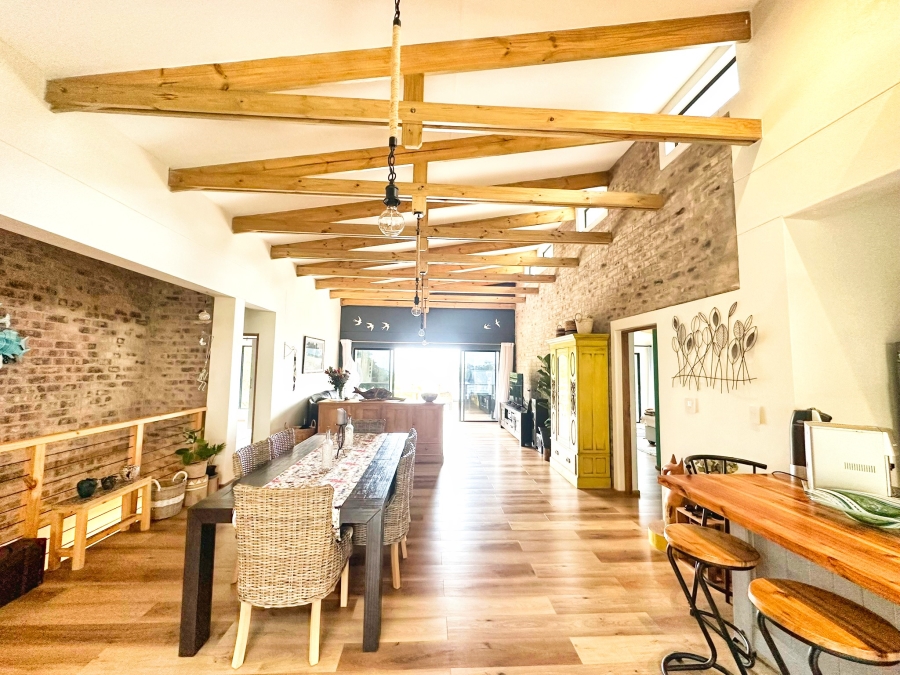 5 Bedroom Property for Sale in Cola Beach Western Cape